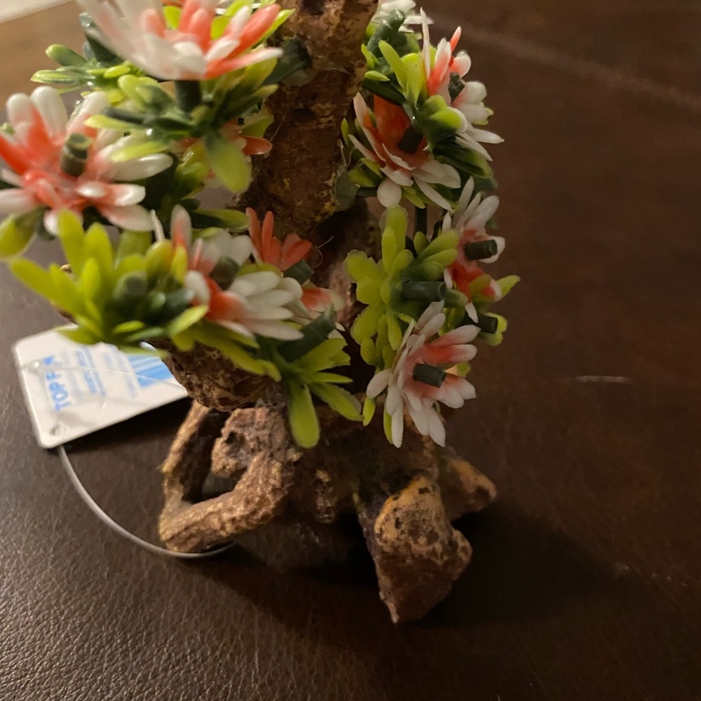 Betta Mini Rock with Plant decor for Aquariums. - Picture 2 of 4